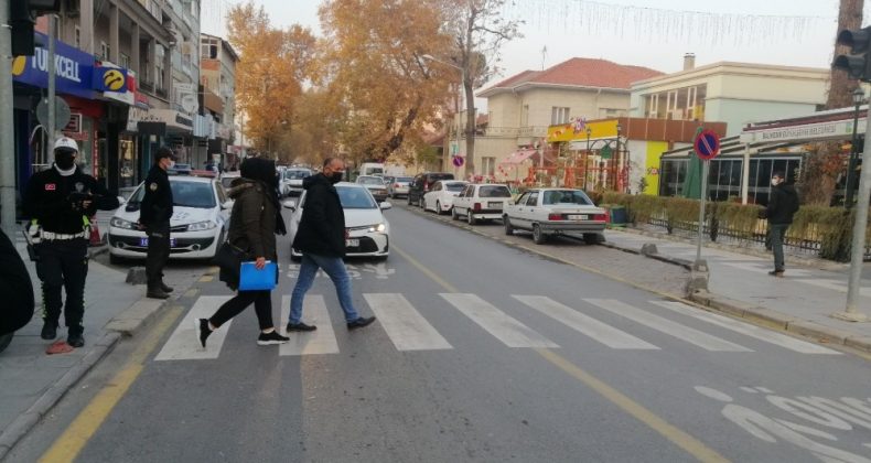 Sındırgı’da korona virüs denetimleri aralıksız sürüyor
