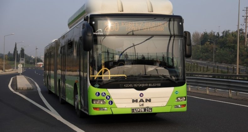 Sokağa çıkma kısıtlamasında toplu taşımada sıkıntı yaşanmadı