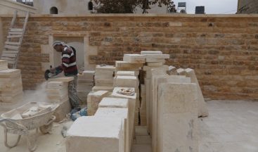 Tarihi evler ile sokak sağlıklaştırmaları sürüyor