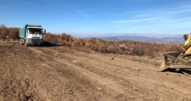 Tavak’ta gölet temizlik çalışmaları devam ediyor