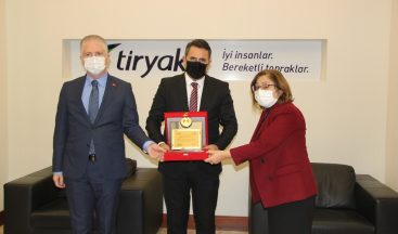 Tiryaki AGRO’ya teşekkür plaketi