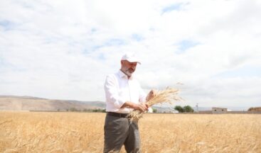 Toprak ve çiftçi dostu Başkan Çolakbayrakdar’ın milli ve yerli tohum hamlesi takdir topladı