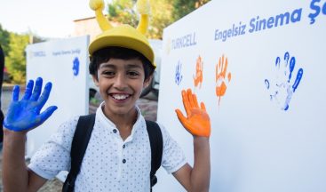 Turkcell 100 bin engellinin ve 30 bin öğrencinin hayatını teknolojisi ile kolaylaştırdı