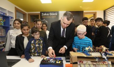 Turkcell, teknoloji ile sosyal bariyerleri aşmaya devam ediyor