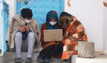 Öğrencilerinin Canlı Dersle İmtihanı