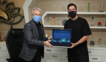 Ünlü DJ’den Başkan Erdem’e ziyaret