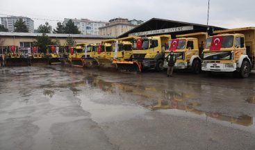Vali Ayhan: “Kışı yük olarak değil, nimet olarak görüyoruz”