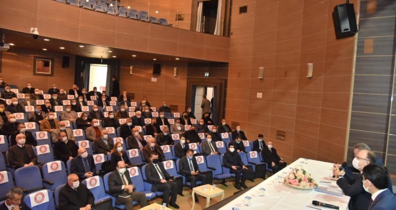 Vali Tutulmaz muhtarlarla bir araya geldi