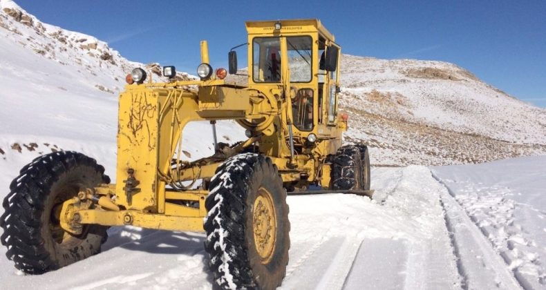 Van Büyükşehir’in karla mücadele mesaisi başladı
