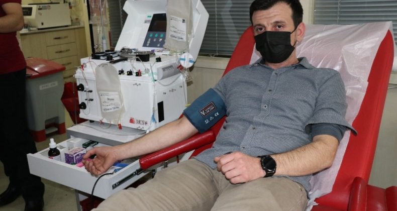 Yoğun bakımdaki hastalara umut olmak için plazma bağışında bulunmaya başladılar