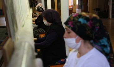 178 yıllık Osmanlı yadigarı fabrikada, Topkapı Sarayı’nın has oda halısı dokunuyor