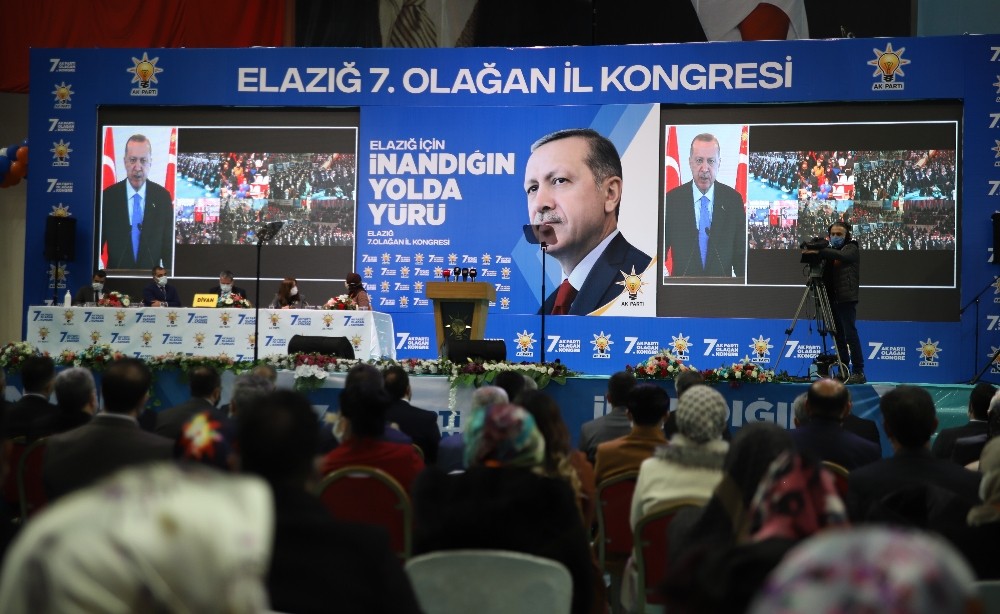 AK Parti Genel Başkan Yardımcısı Şahin: “Bu yılın ortasında bütün konutları Elazığlı hak sahipleri kardeşlerimize teslim edeceğiz”