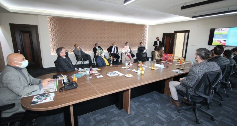 AK Parti Milletvekili İsmail Tamer Hacılar Belediyesinde