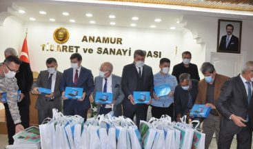 Anamur Ticaret ve sanayi Odasından öğrencilere 55 tablet bilgisayar