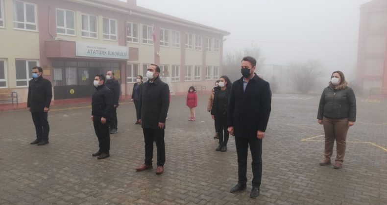 Arguvan’da bayrak töreni