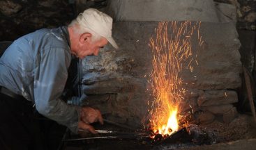 Ata mesleği demircilikte yarım asırlık yolculuk