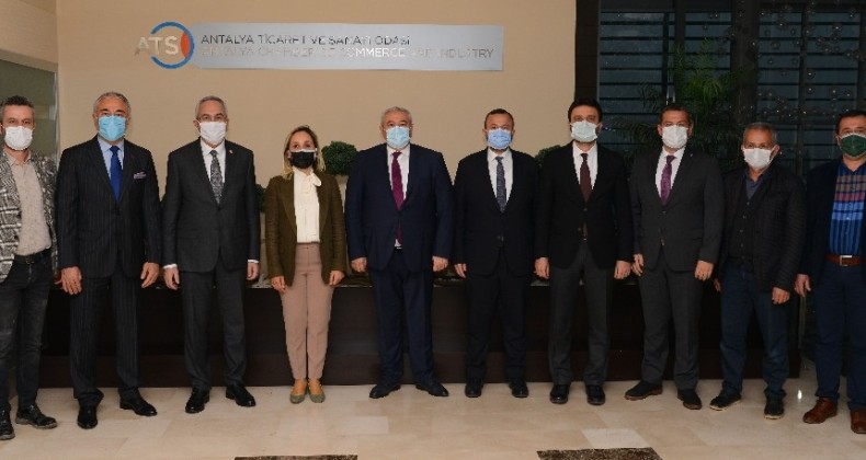 ATSO Başkanı Çetin: ” Türkiye’de istihdam yüzde 3.86 artarken, Antalya’da yüzde 11 azaldı.”