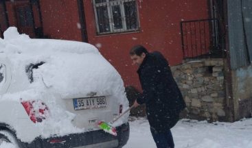 Bahçesaray’da 70 yerleşim yeri ulaşıma kapandı