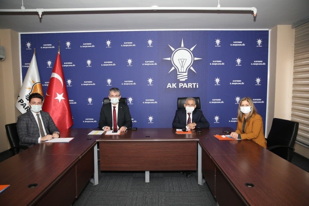 Başkan Büyükkılıç, AK Parti Genişletilmiş İl Başkanları Toplantısı’na katıldı