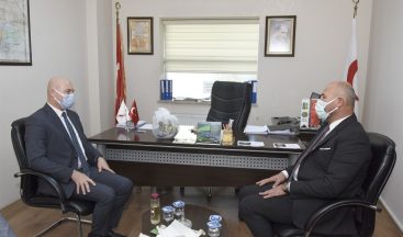 Başkan Togar: “Sağlık çalışanlarımız başımızın tacı”