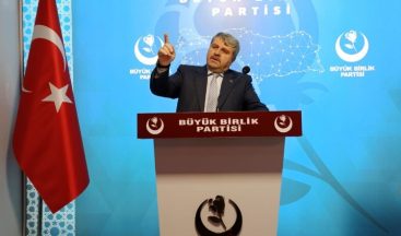 Başkan Uçak’tan türbanlı hakim açıklamasına tepki