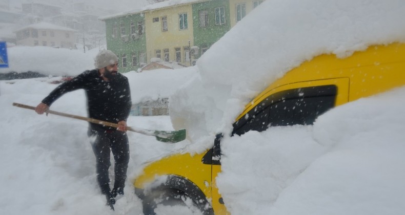 Beytüşşebap kar altında