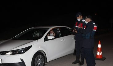 Bilecik’te polisten ve jandarmadan korona ve yılbaşı denetimi