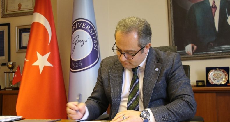 Bilim Kurulu Üyesi İlhan’dan mutant virüs açıklaması: “Sayı 15’in üzerine çıkabilir”