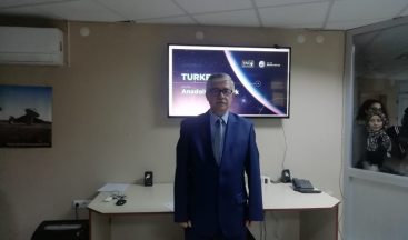 “Bilimsel veriler Ay etrafındaki halenin tesadüf olduğunu öngörüyor”