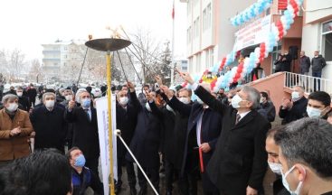 Bingöl Solhan’da doğalgaz meşalesi yandı