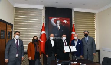 Bodrumlu 3 hayırseverden, 3 okul protokolü