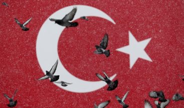 Bursa’nın tarihi yerleri karlar altında kaldı