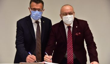 Büyükşehir, ’Bakkal Şükrü Evi’ni Alaşehir Belediyesine tahsis etti