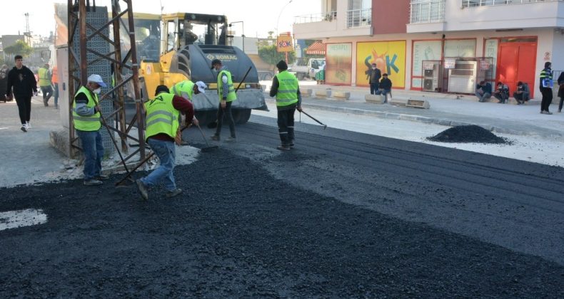 Büyükşehir Belediyesi, Tarsus’ta yol çalışmalarına devam ediyor