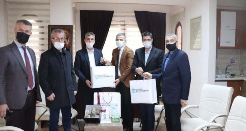 Büyükşehir’den Muhtarlara sağlık sepeti