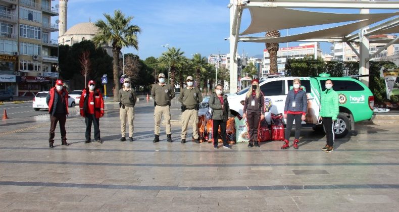 Can dostları elleri ile beslediler