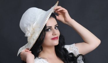 Dadaş kızı Ülkü Eyupoğulları yeni projeleriyle hayranlarının karşısına çıkmaya hazırlanıyor