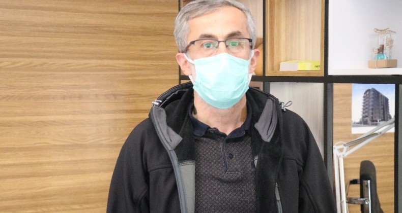 Donmak üzere bulduğu yavru köpeği saç kurutma makinesiyle 7 saat ısıttı