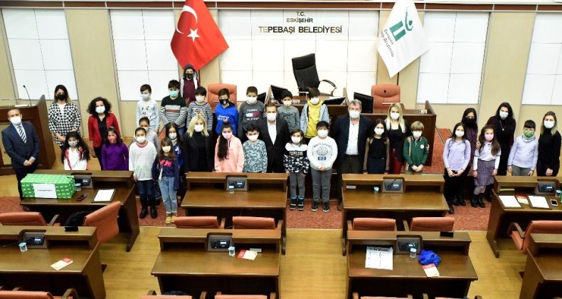 En çok atık pil toplayanlar ödüllendirildi