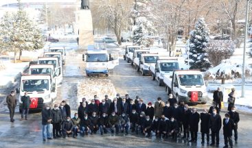 Erzincan’da hibe edilen araçların anahtar teslim töreni yapıldı