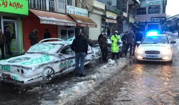 Esnaf kardan otomobil yaptı, polis ehliyet ruhsat sordu