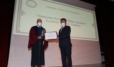 ESOGÜ’de 50’nci yıla özel başarı belgeleri takdim töreni