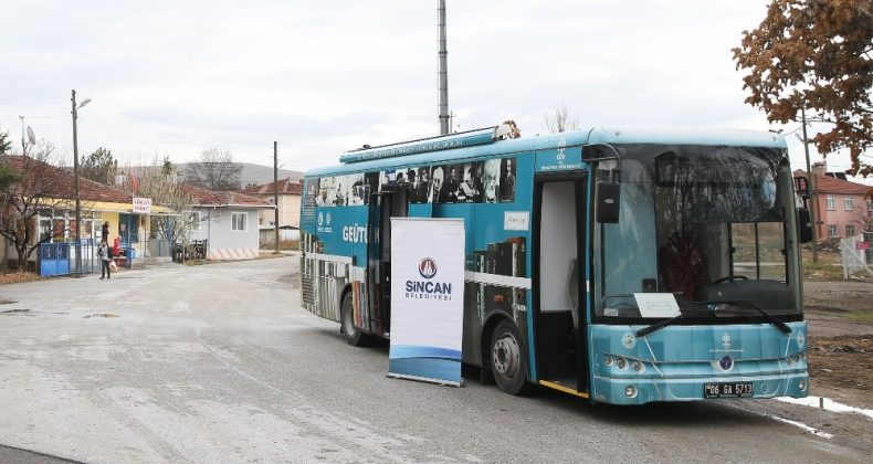 Gezici kütüphane Sincan sokaklarını turlamaya devam ediyor