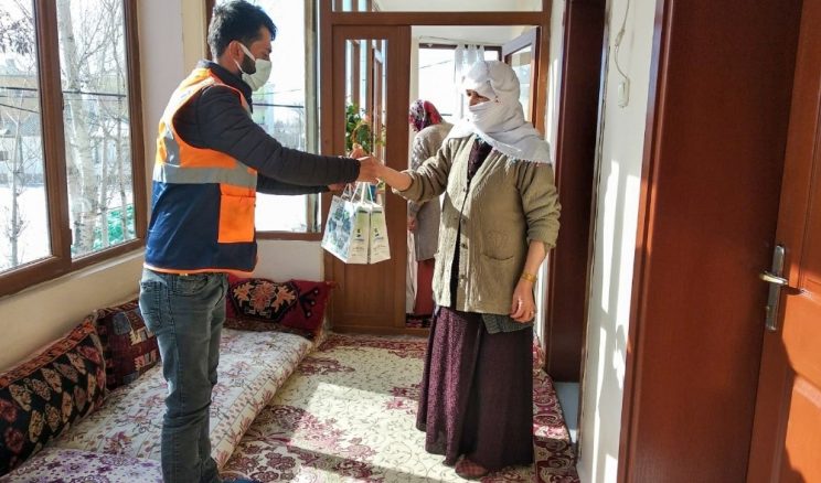 Gürpınar Belediyesinden korona virüsle mücadelede örnek uygulama