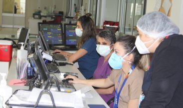 Hastanın ’Evladın olsa böyle bakmaz’ dediği yoğun bakım hemşiresi yaşadıklarını anlattı