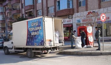Hayırseverler getiriyor, ihtiyaç sahiplerine ulaştırılıyor