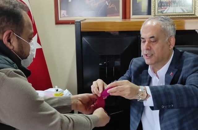 İlk ürünü Başkan Yaman tattı