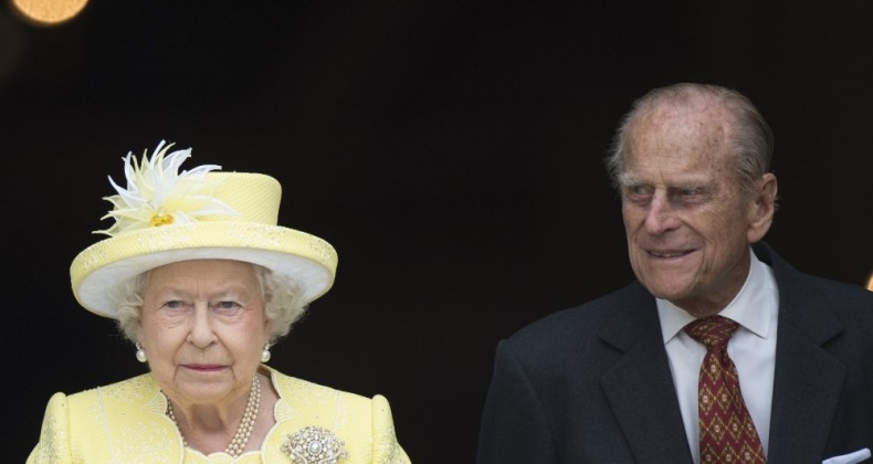 İngiltere Kraliçesi II. Elizabeth Covid-19 aşısı oldu