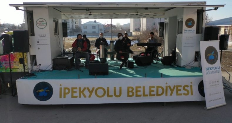 İpekyolu Belediyesinden moral konseri