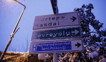 İstanbul’da kar yağışı vatandaşlara zor anlar yaşattı